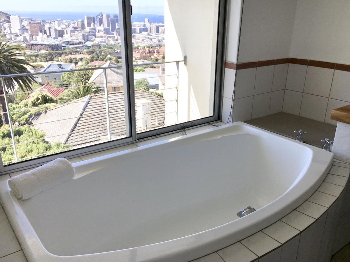 15 On Chelmsford 'Unwind' Apartment Cape Town Room photo